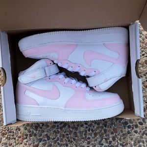 color shifting nike air force 1s